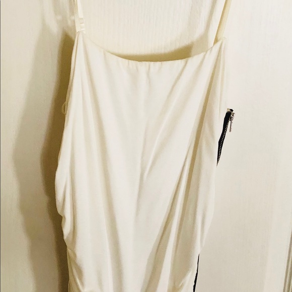 IVORY TOP - Picture 3 of 4